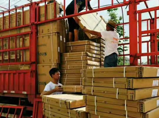 新鑫兴散热器发货